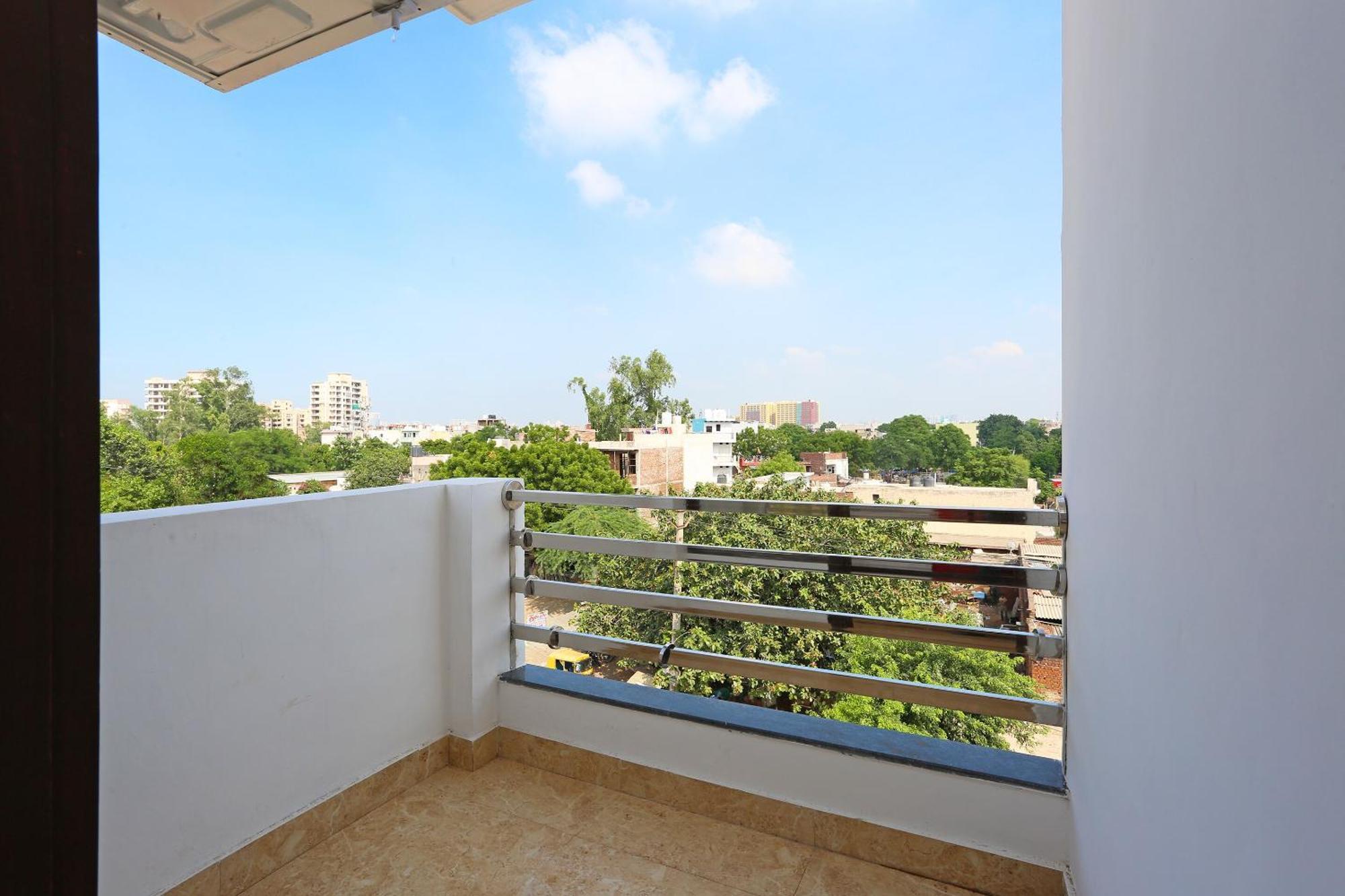 Hotel O Green Residency Near Appu Ghar Gurgaon Extérieur photo