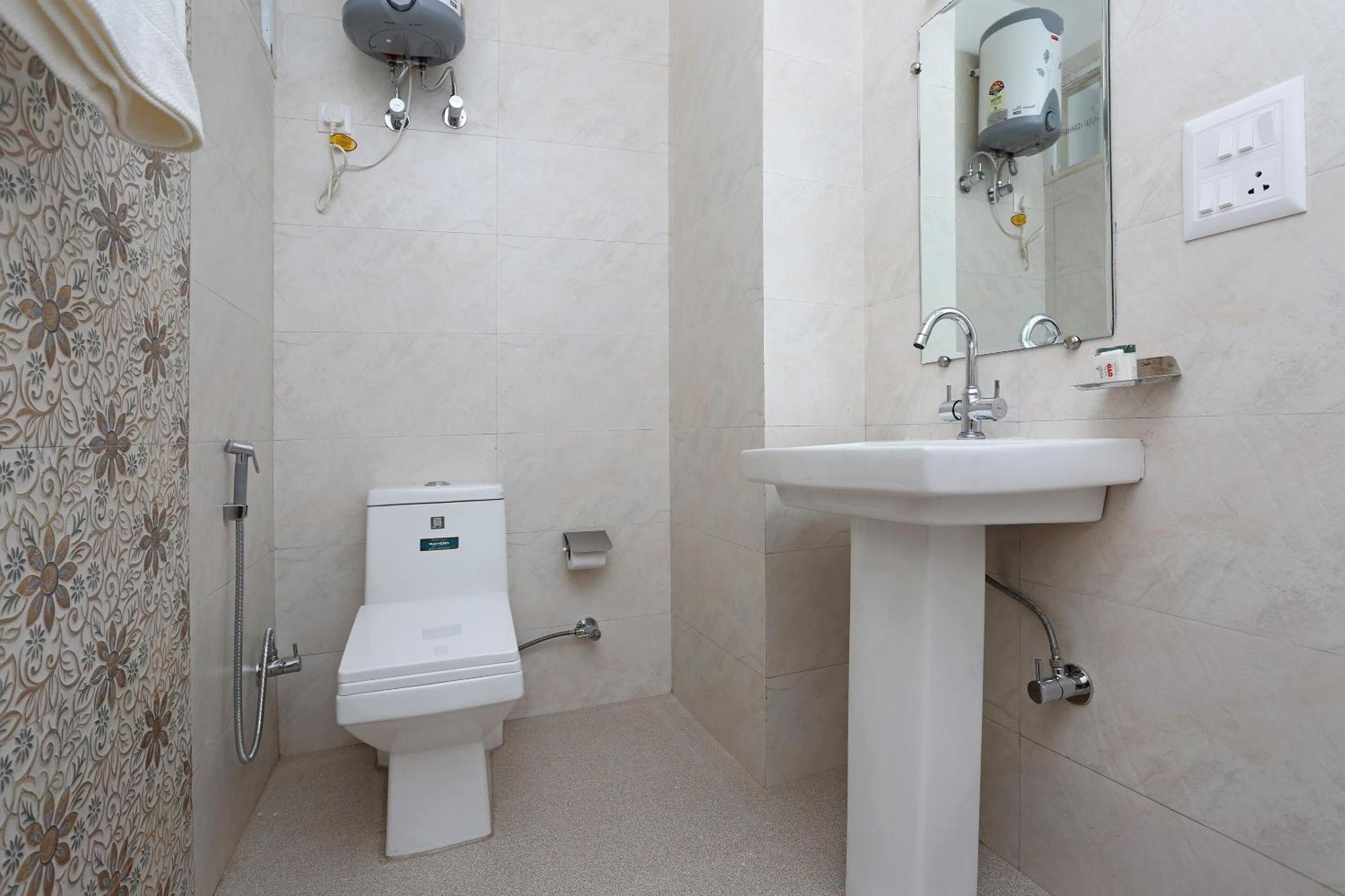 Hotel O Green Residency Near Appu Ghar Gurgaon Extérieur photo